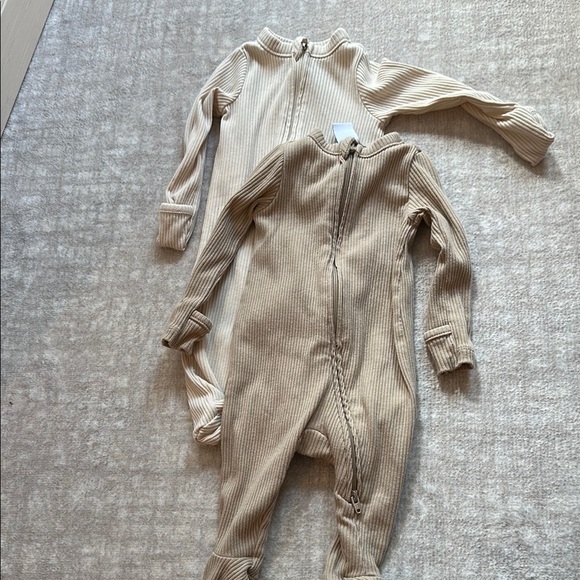 Old Navy Cozy Kids Ribbed One Piece Set - Cream and Tan (2 way zippers) - Picture 1 of 1